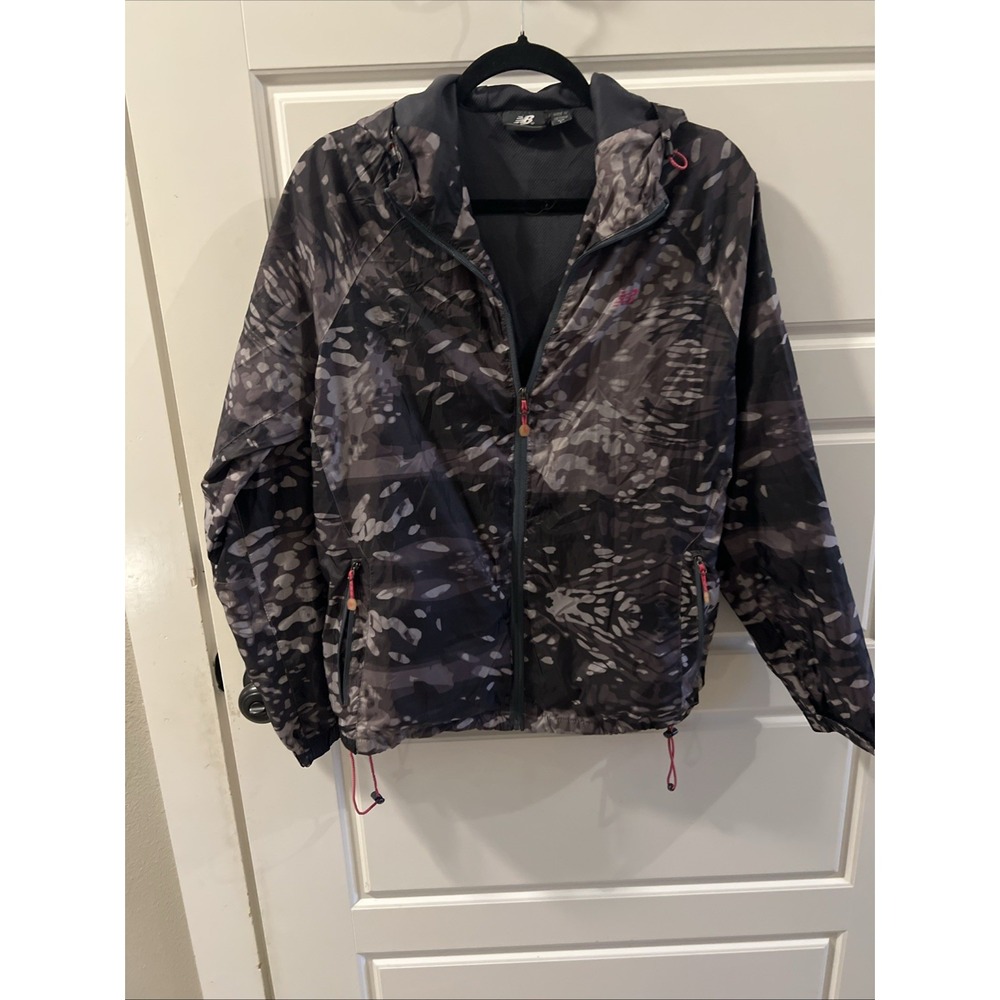 New Balance Jacket/Rain Coat Womens Large Gray Full Zip Hiking Running Hooded